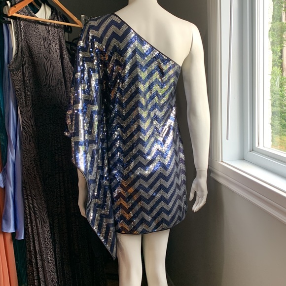 Stunning Jay Godfrey Dress Party Sequins Striped Blue Gray One Shoulder Batwing - Picture 7 of 8